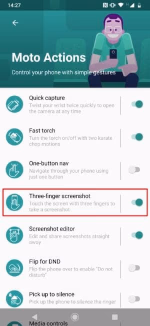 how to screenshot on Motorola Using Three-finger Screentshot